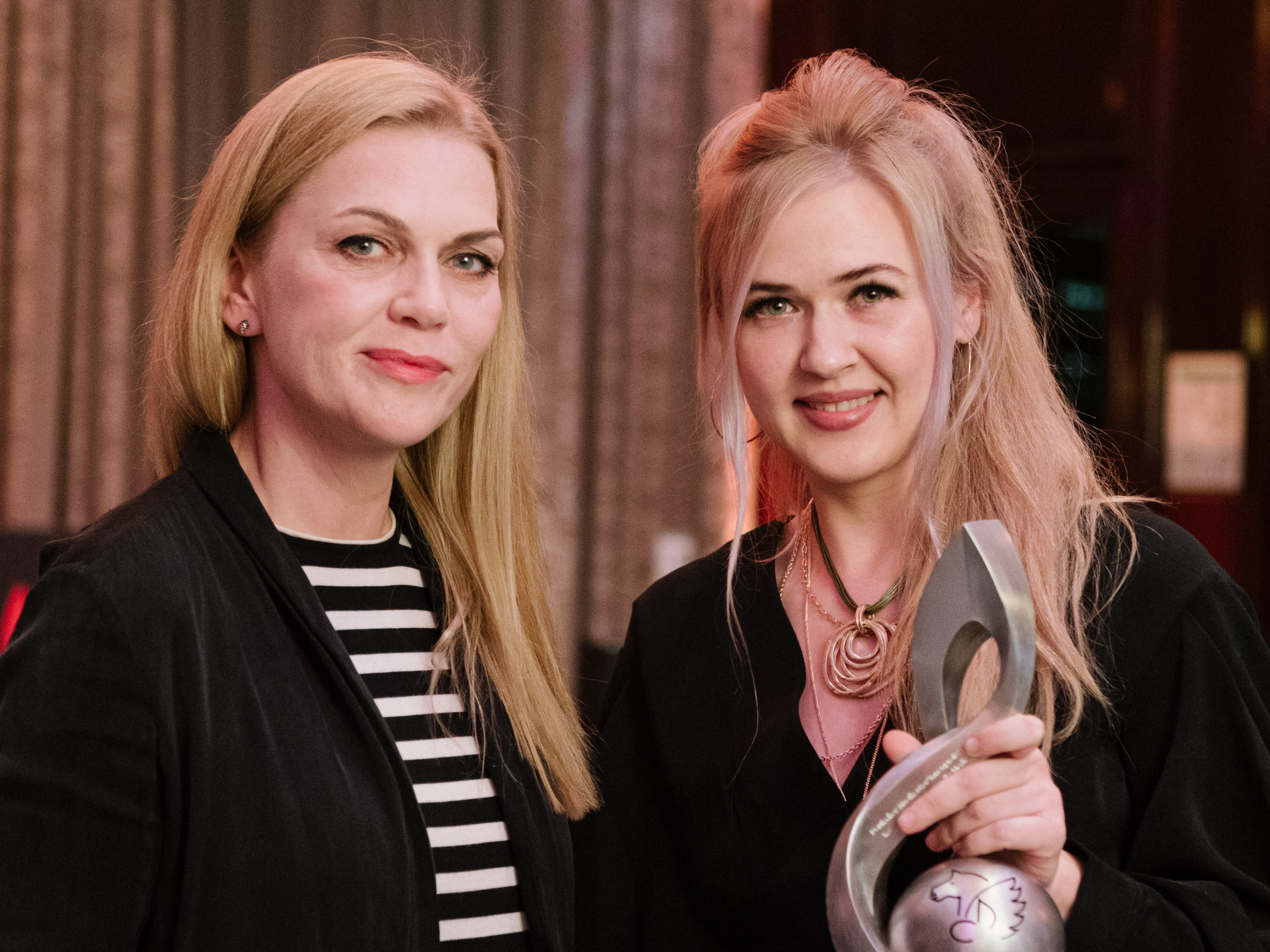 Dascha Dauenhauer und Anna Loos