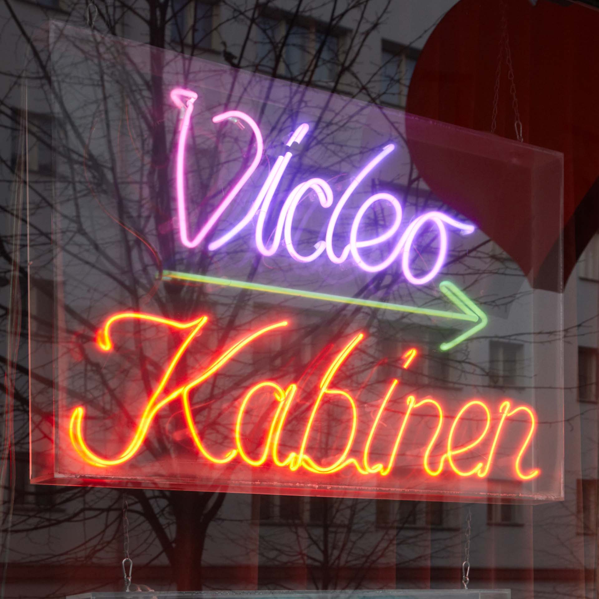 neon-schild-video-kabinen.jpg